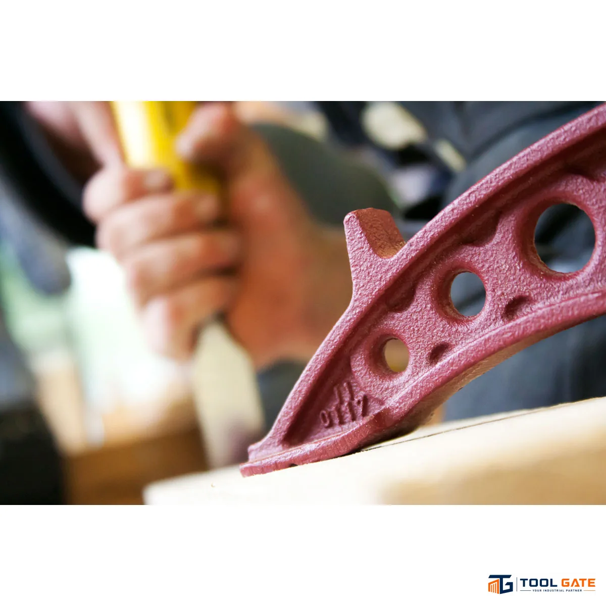 قمطة تثبيت PIHER Maxipress F Heavy-Duty Clamp بطول 80 سم وعمق فك 12 سم – موديل 60080