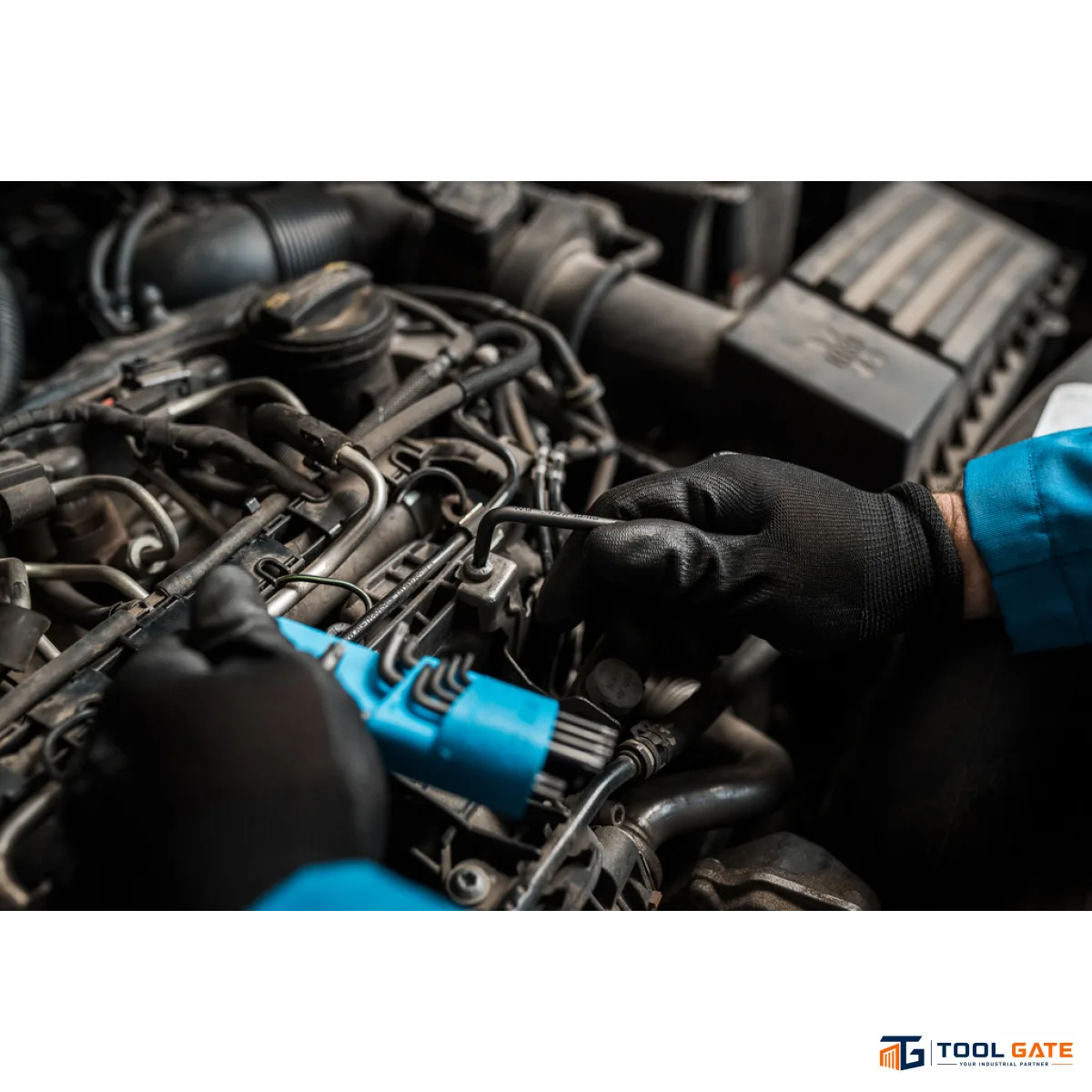 طقم مفاتيح نجمة - Torx Wrench Set مثقوبة 9 قطع TR8–TR40 يونيور سلوفيني موديل 220/7TXPH
