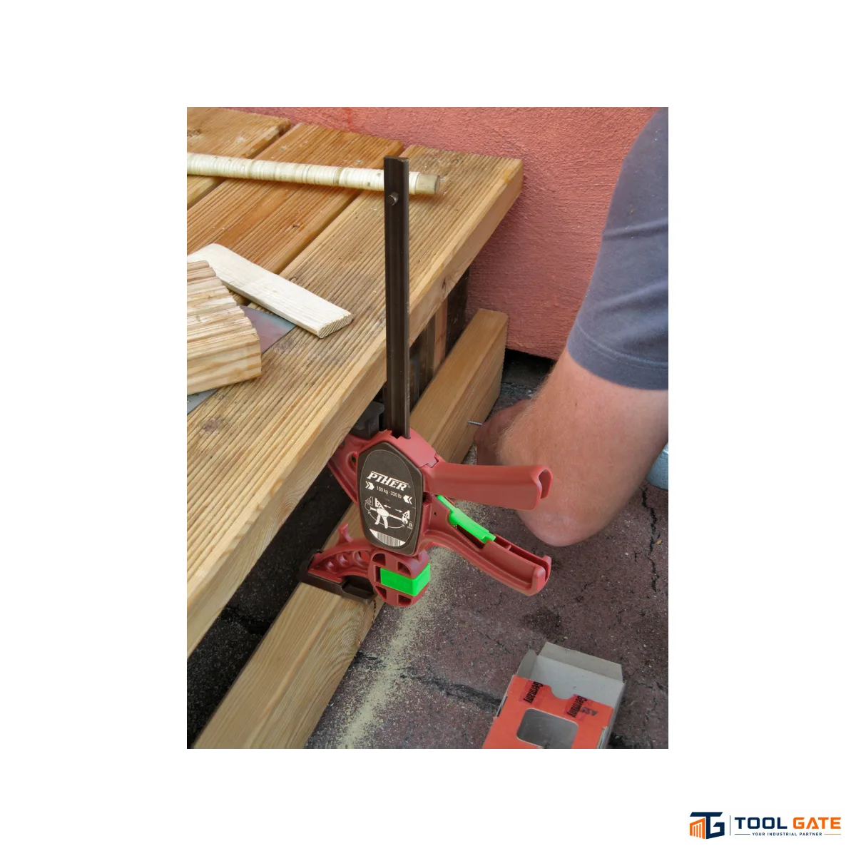 قمطة تثبيت سريعة PIHER Quick Clamp بطول 60 سم وعرض فك 8 سم – موديل 52660
